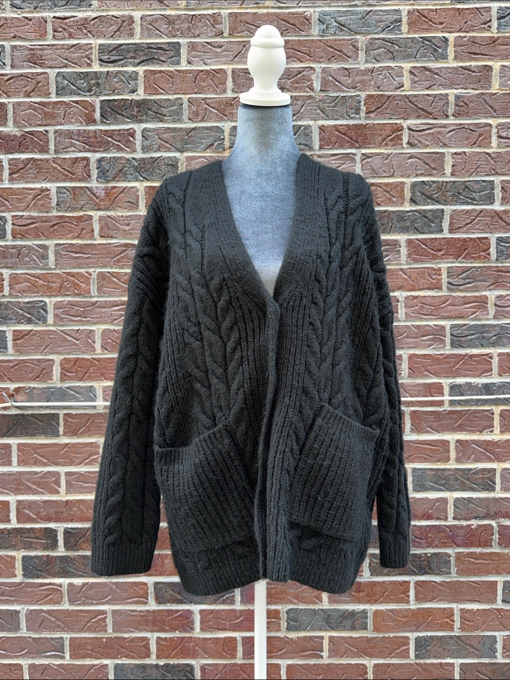 ‼️NEW Loft Cable Knit Cardigan Sweater Size Large